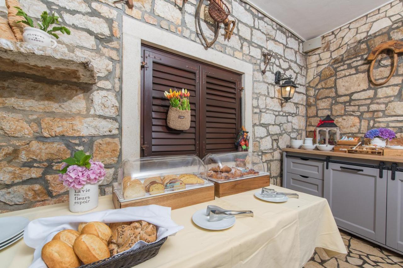 Bed & Breakfast Daniela Veleniki Dış mekan fotoğraf