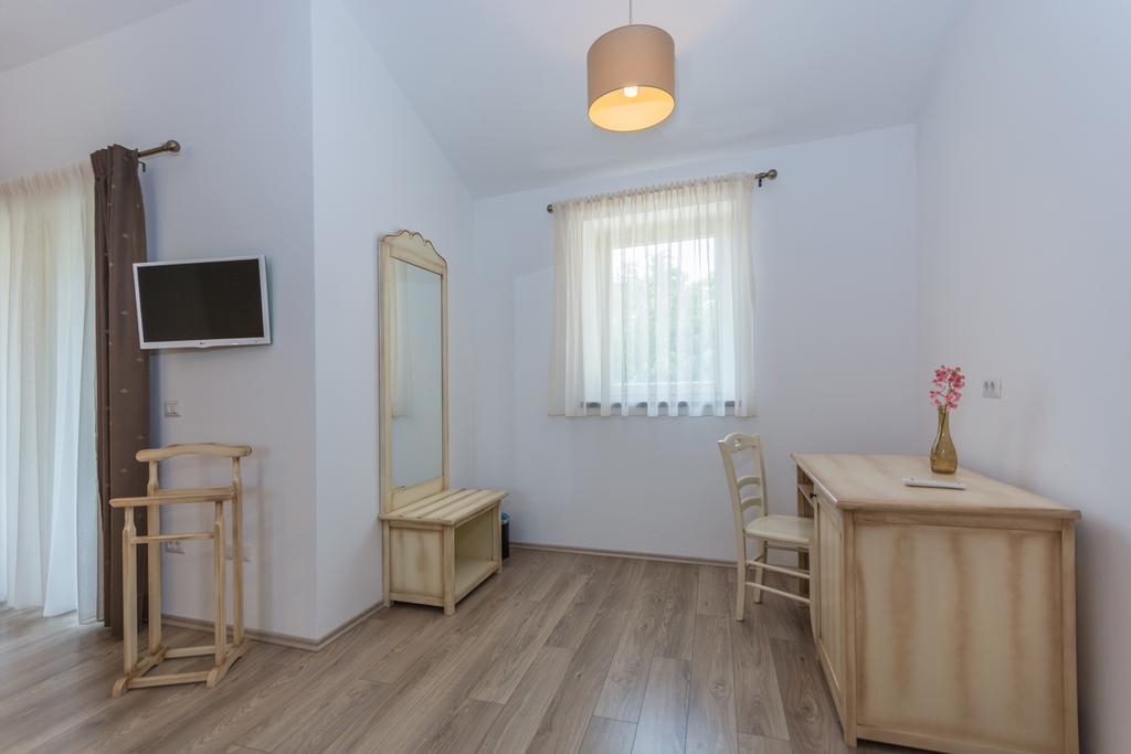 Bed & Breakfast Daniela Veleniki Dış mekan fotoğraf